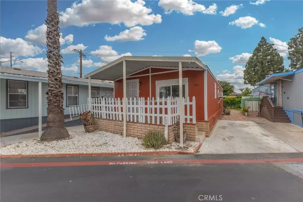 Garden Grove, CA 92840,12560 Haster #204