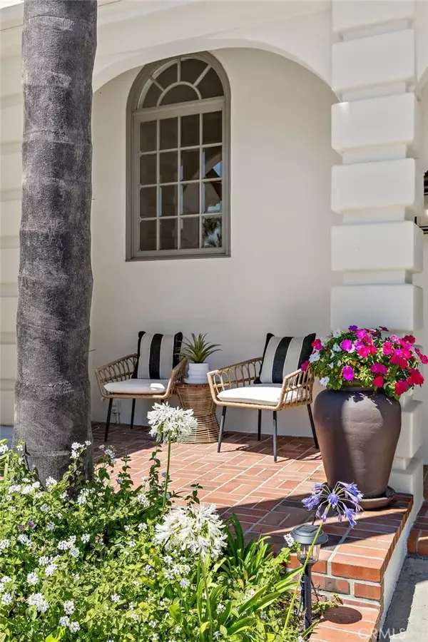San Clemente, CA 92672,870 Avenida Acapulco