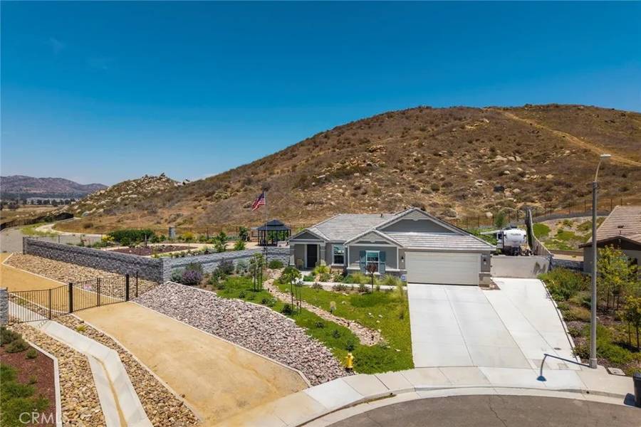 27834 Via Santa Catarina, Menifee, CA 92585
