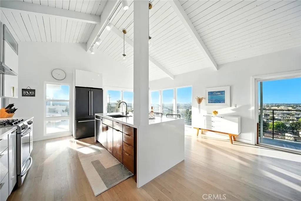 Torrance, CA 90505,4309 Mesa Street