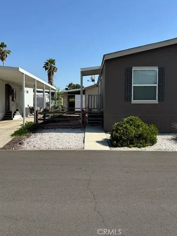 San Jacinto, CA 92583,21100 State #360