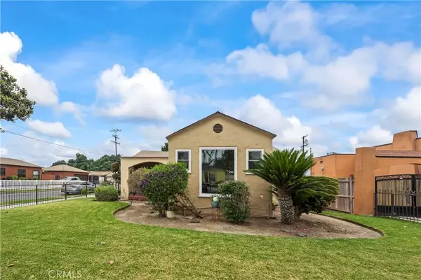 Compton, CA 90221,621 S Burris Avenue