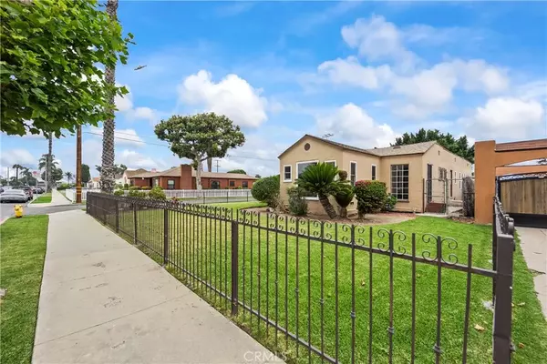 Compton, CA 90221,621 S Burris Avenue