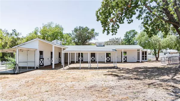 Orange, CA 92869,10911 Meads