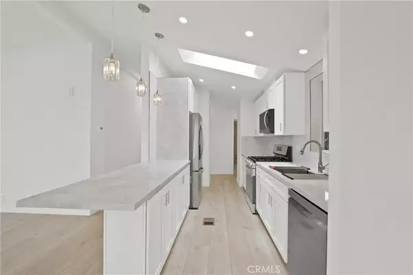 Newport Beach, CA 92660,268 Revere Way