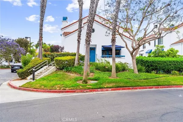 Huntington Beach, CA 92648,19451 Pompano #107