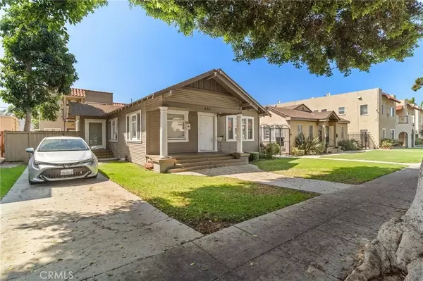 833 Cherry Avenue, Long Beach, CA 90813