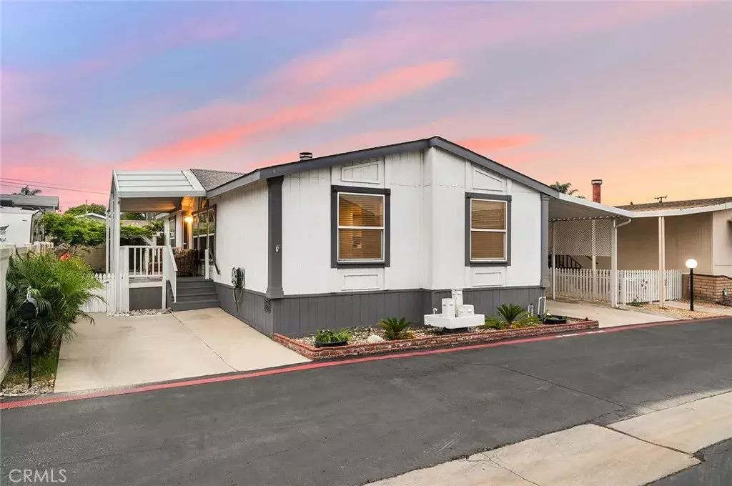Huntington Beach, CA 92646,9850 Garfield #33