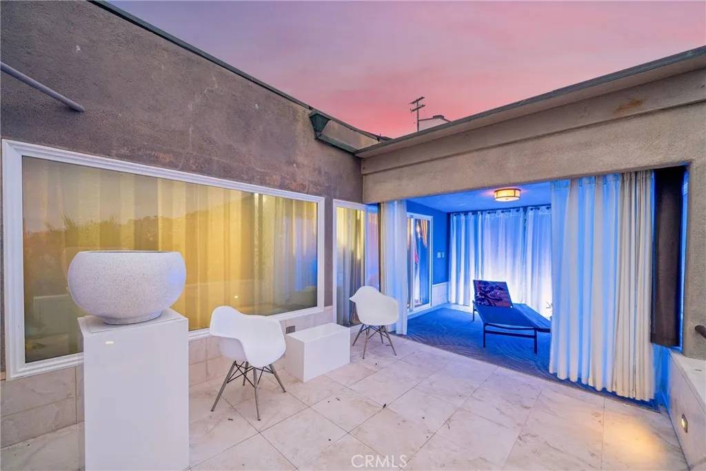 Laguna Beach, CA 92651,31895 Circle Drive