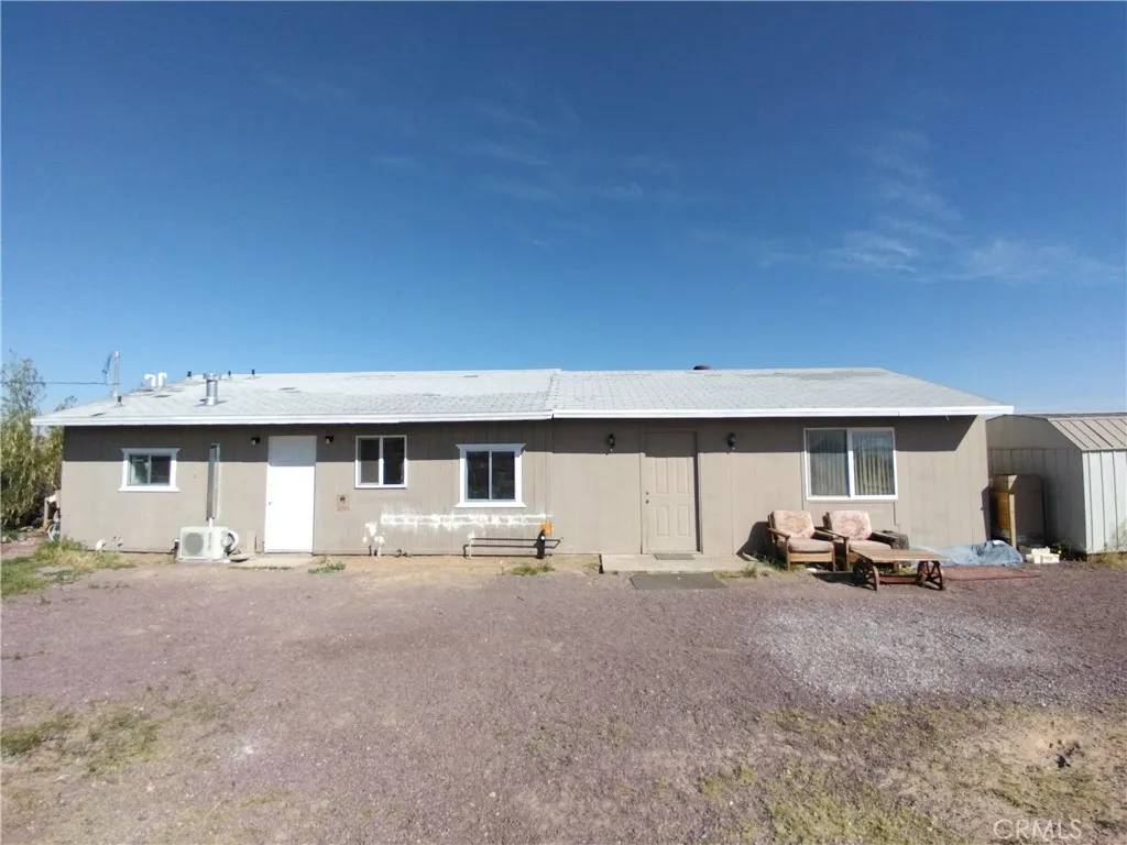 40575 Summerset Road, Newberry Springs, CA 92365