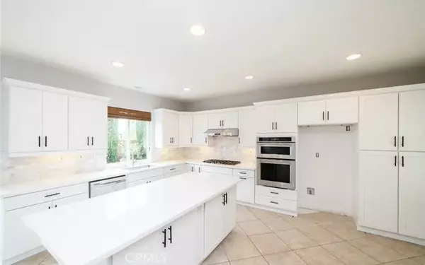 Ladera Ranch, CA 92694,17 Plum Street