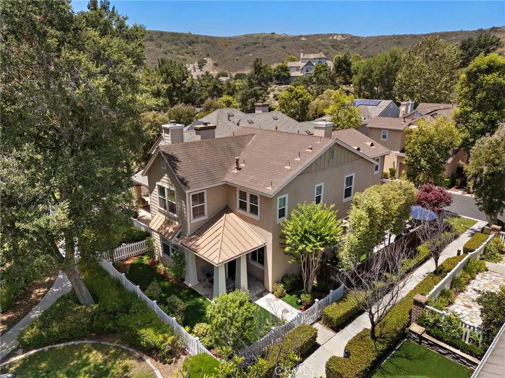 6 Devens Way, Ladera Ranch, CA 92694