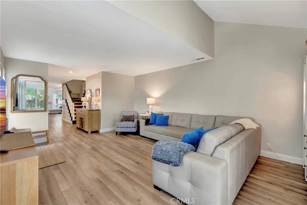 Huntington Beach, CA 92648,516 19th Street