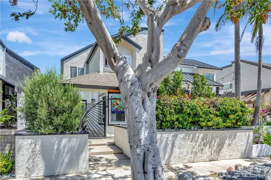 Huntington Beach, CA 92648,516 19th Street