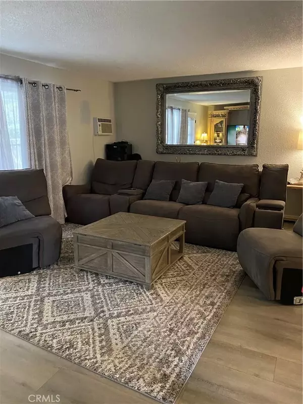 Santa Ana, CA 92706,2113 Lewis Street