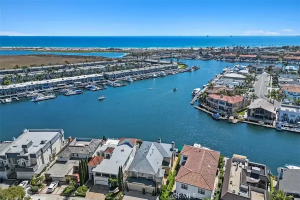 Huntington Beach, CA 92649,16975 Edgewater Lane