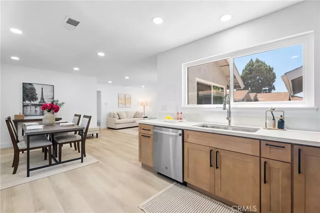 Huntington Beach, CA 92646,9554 Bickley Drive #8