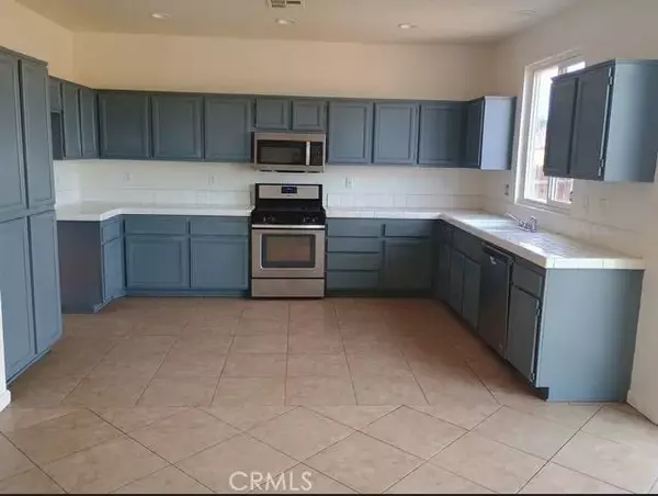 Victorville, CA 92395,13182 Kootenay