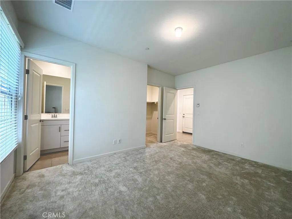 Irvine, CA 92618,129 Briarberry
