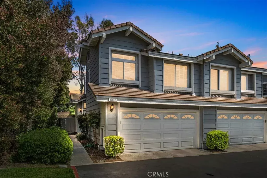 Tustin, CA 92782,13562 Mahogany Place