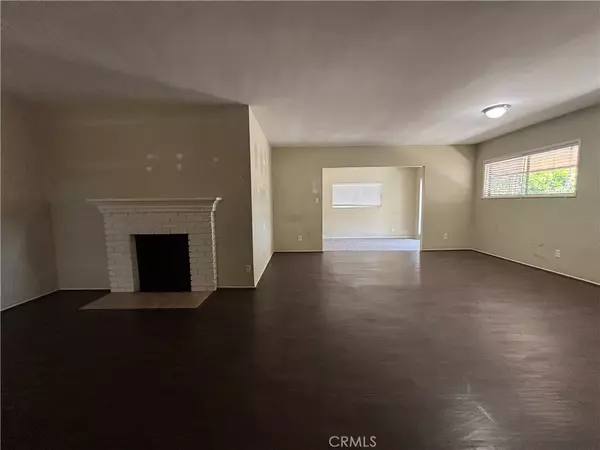 Reseda, CA 91335,8032 Darby Avenue