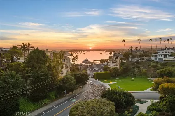 Corona Del Mar, CA 92625,2516 Bayside Drive