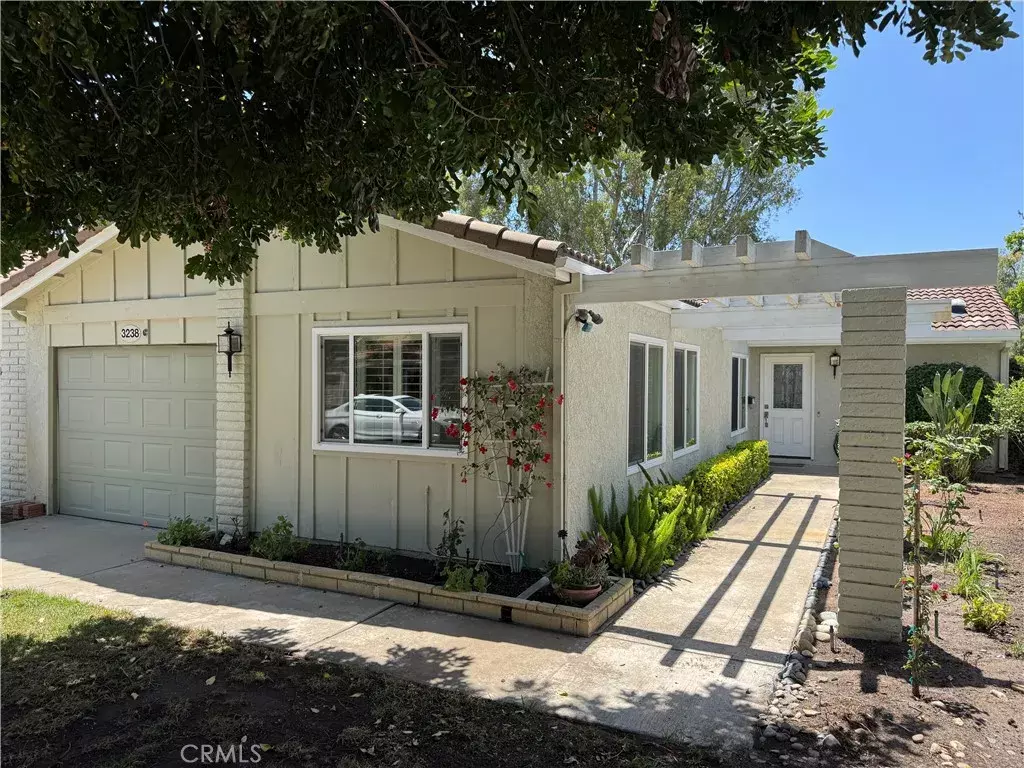 Laguna Woods, CA 92637,3238 San Amadeo #C