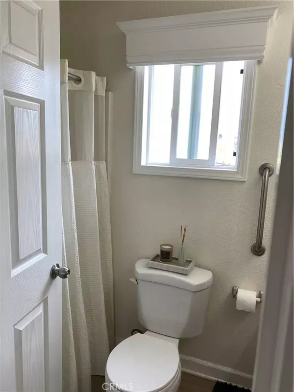 Huntington Beach, CA 92648,80 Huntington #114