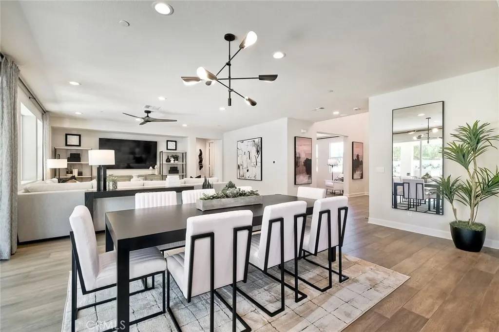 Escondido, CA 92026,3042 Mesa Glen