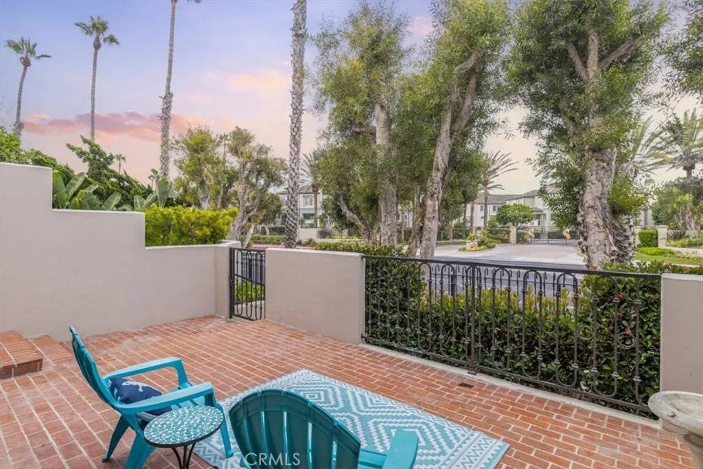 Huntington Beach, CA 92648,19381 Maidstone Lane