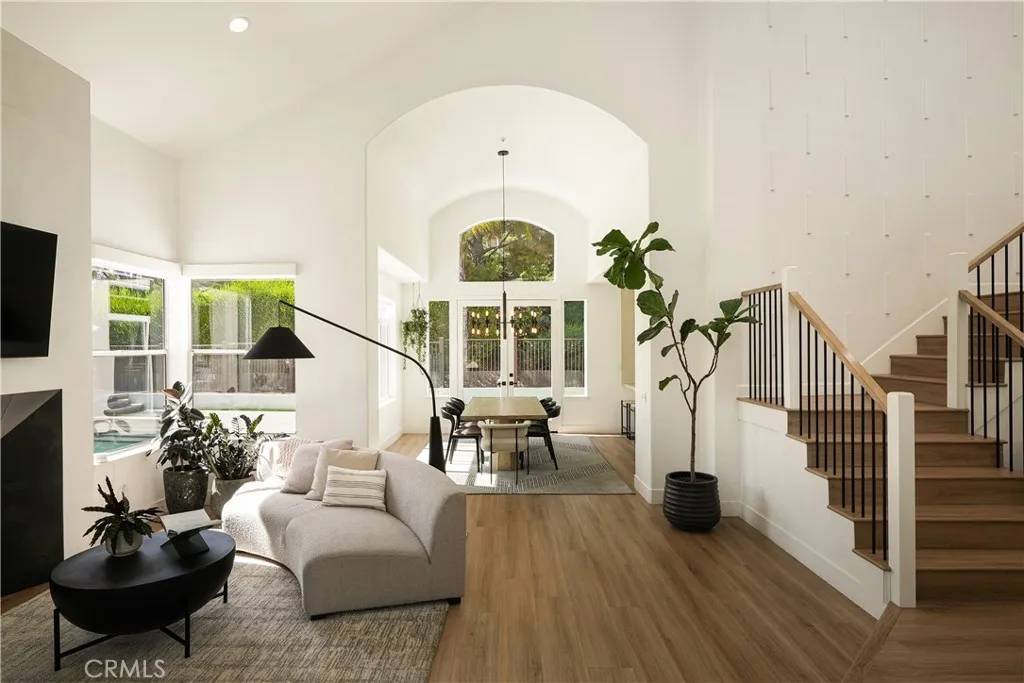 San Clemente, CA 92673,3010 Vina Vial