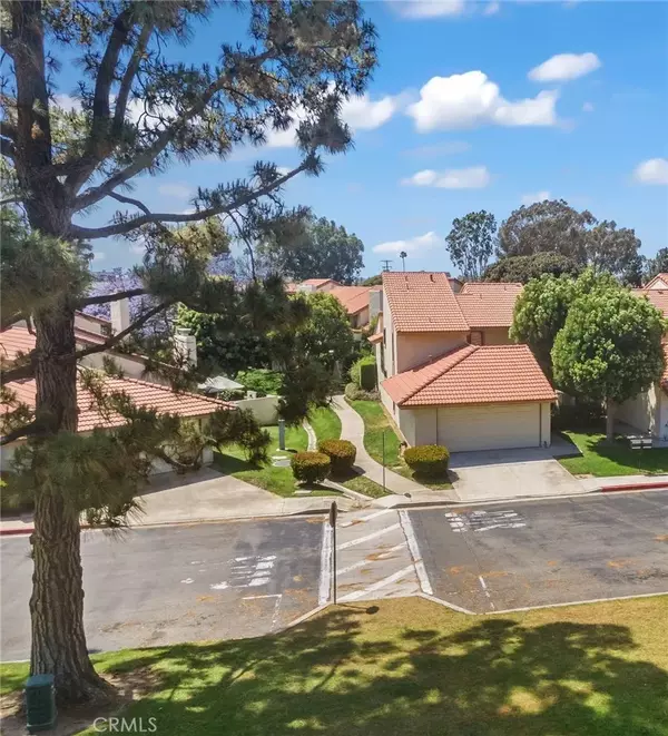 Huntington Beach, CA 92646,18325 Gum Tree Lane