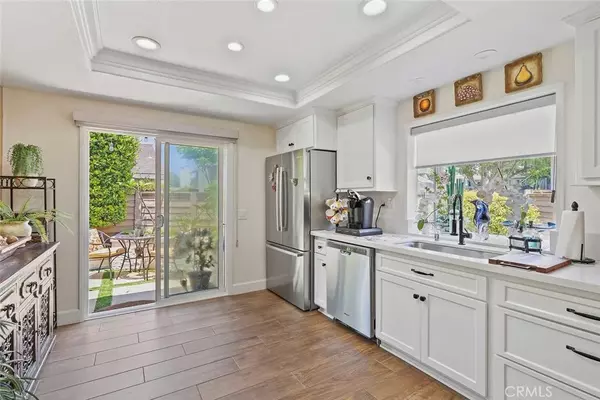 Irvine, CA 92604,10 Glenhurst #37