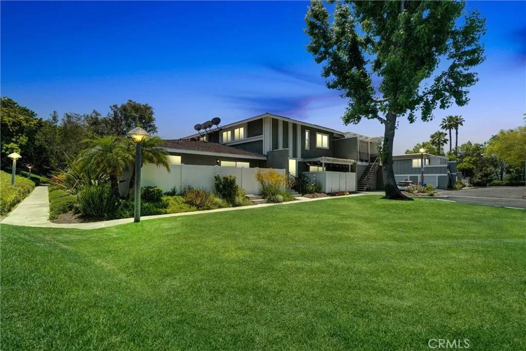 23018 Via Cereza #A1, Mission Viejo, CA 92691