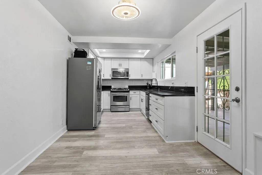 Mission Viejo, CA 92692,28096 Thompson