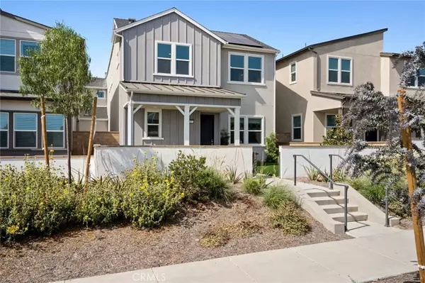 Irvine, CA 92618,317 Sora