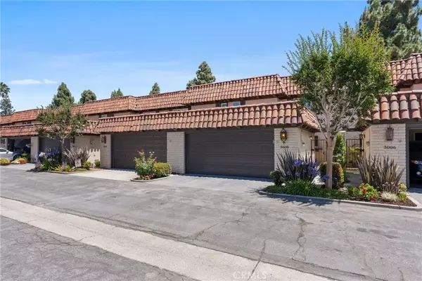 Costa Mesa, CA 92626,3008 Club House Circle