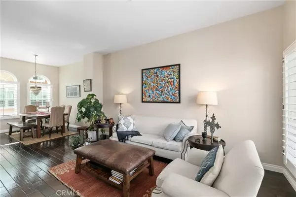 Irvine, CA 92606,10 Crivelli Aisle