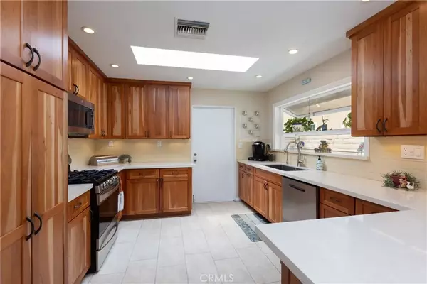 Fountain Valley, CA 92708,10262 Circulo De Juarez