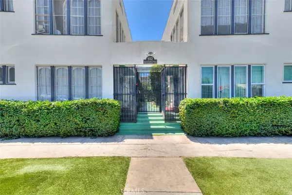 Long Beach, CA 90802,932 E 2nd Street #27