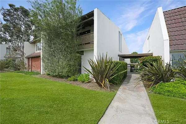 Newport Beach, CA 92660,2002 Barranca