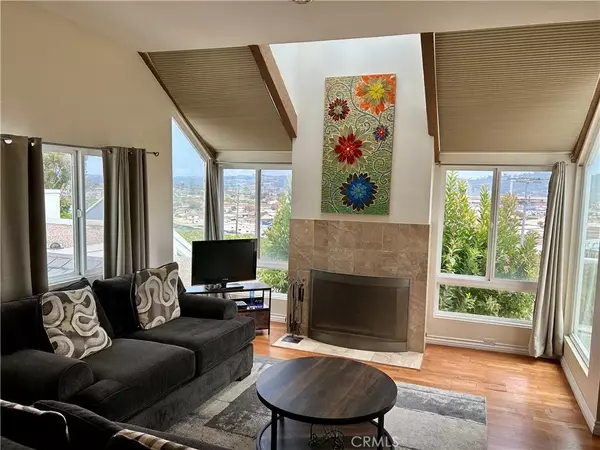 Solana Beach, CA 92075,315 Arcaro Lane
