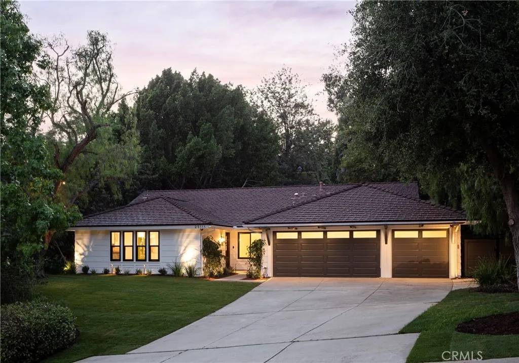 25111 Buckboard Lane, Laguna Hills, CA 92653