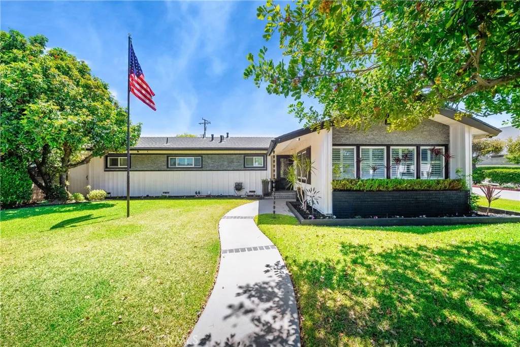 780 S Briargate Lane, Covina, CA 91723