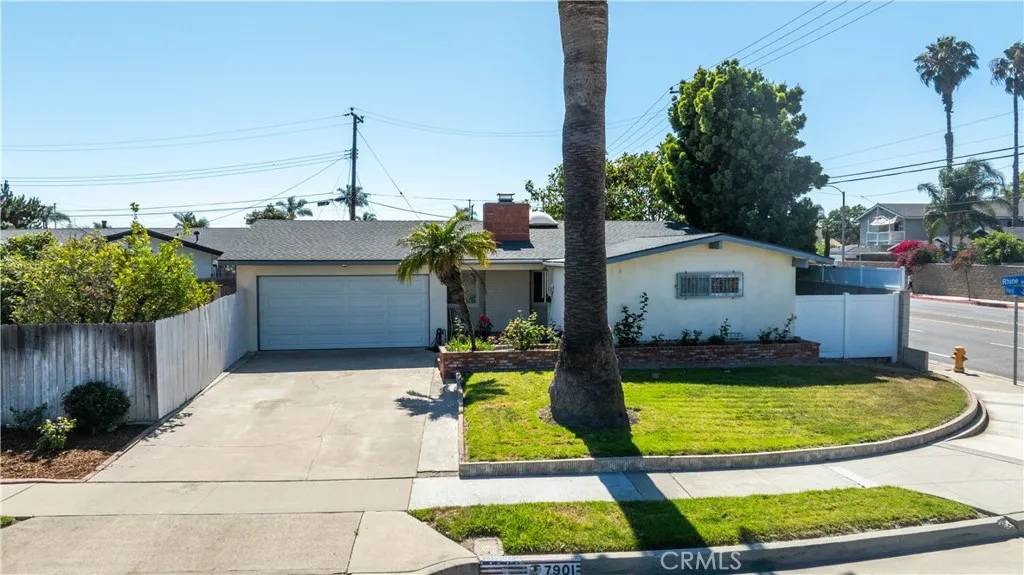7901 Rhine Drive, Huntington Beach, CA 92647