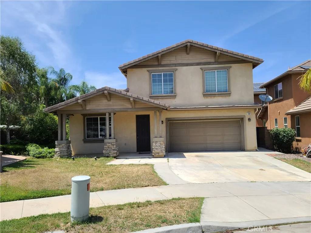 11318 Chinaberry Street, Corona, CA 92883
