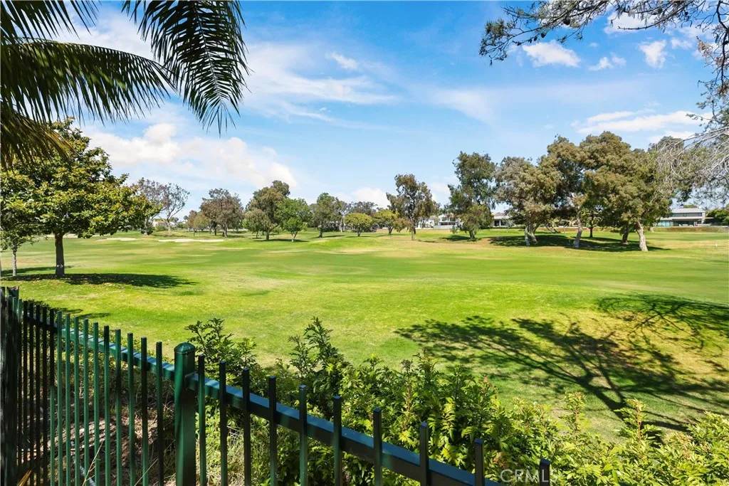 Huntington Beach, CA 92648,19352 Beckonridge Lane