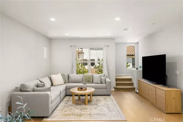Irvine, CA 92618,124 Tubeflower
