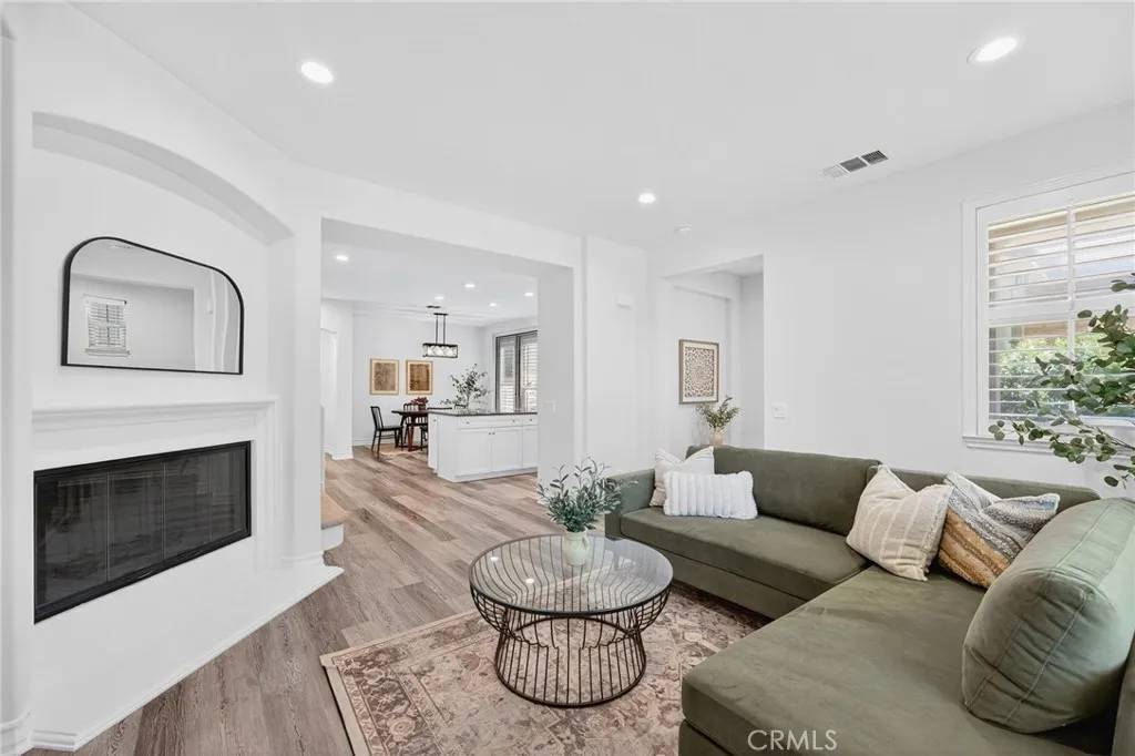 Irvine, CA 92618,87 Cienega