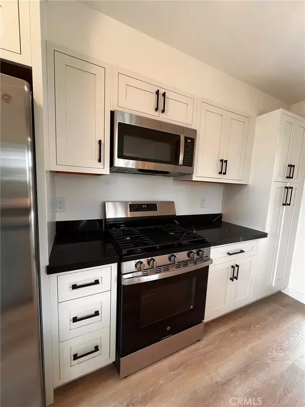 Laguna Beach, CA 92651,31863 8th Avenue #2